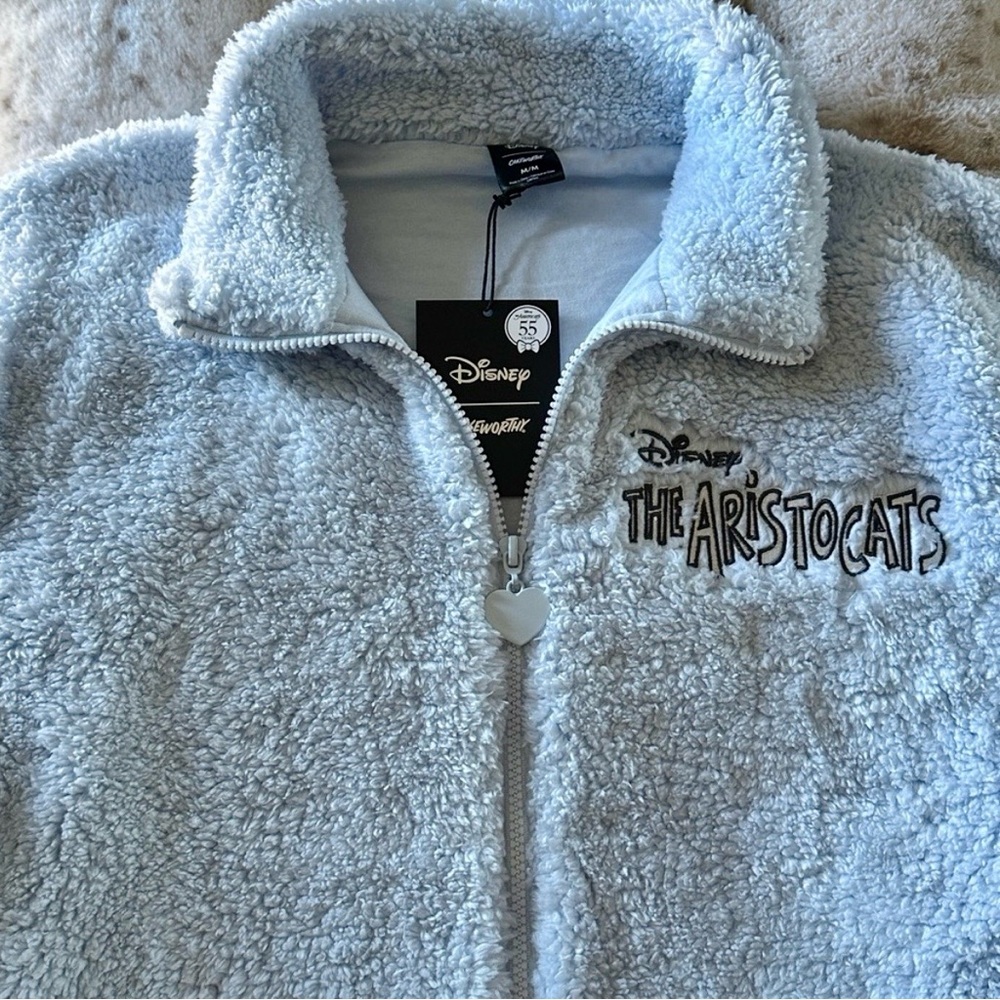 Cakeworthy | The Aristocats Embroidered Sherpa Jacket | Medium - Picture 5 of 7